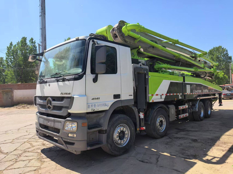 Mercedes-Benz Actros - Stationary concrete pump: picture 4 Mercedes-Benz Actros - Stationary concrete pump: picture 4