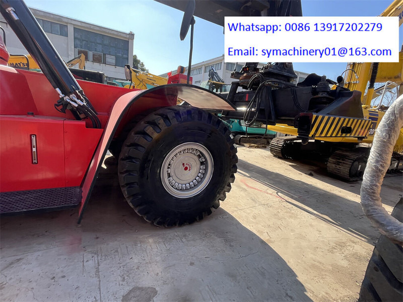 Sany SRSC45C30 - Reach stacker: picture 4 Sany SRSC45C30 - Reach stacker: picture 4