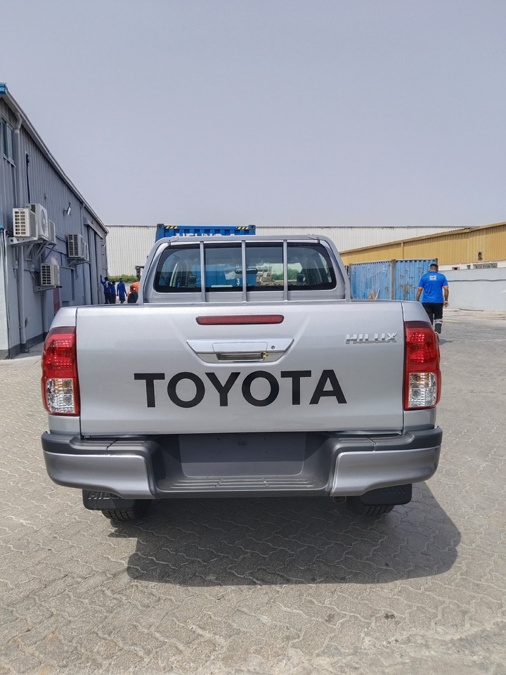 Toyota Hilux - Pickup truck, Combi van: picture 3 Toyota Hilux - Pickup truck, Combi van: picture 3