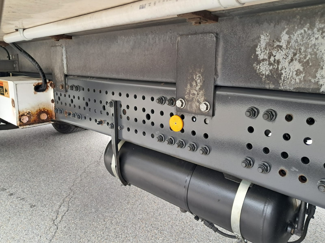 MERCEDES-BENZ Antos 1833 Kühlkoffer LBW | Standheizung | Euro 6 on lease MERCEDES-BENZ Antos 1833 Kühlkoffer LBW | Standheizung | Euro 6: picture 44