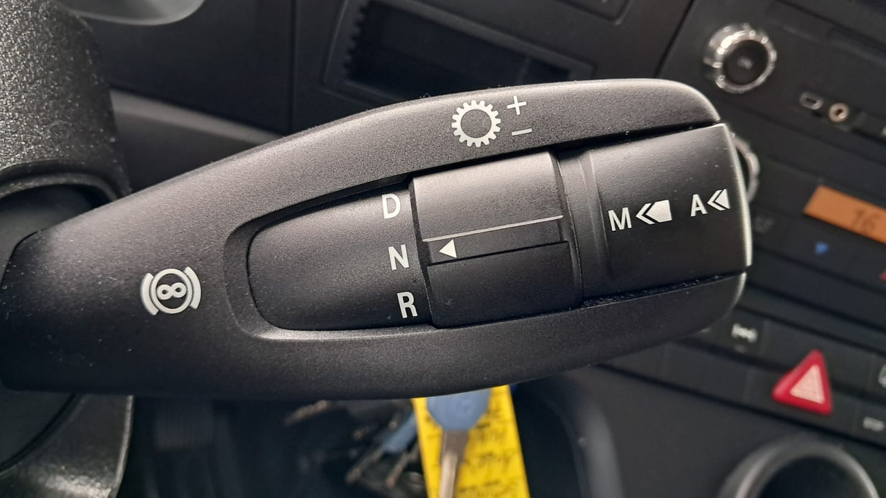 MERCEDES-BENZ Antos 1833 Kühlkoffer LBW | Standheizung | Euro 6 on lease MERCEDES-BENZ Antos 1833 Kühlkoffer LBW | Standheizung | Euro 6: picture 27