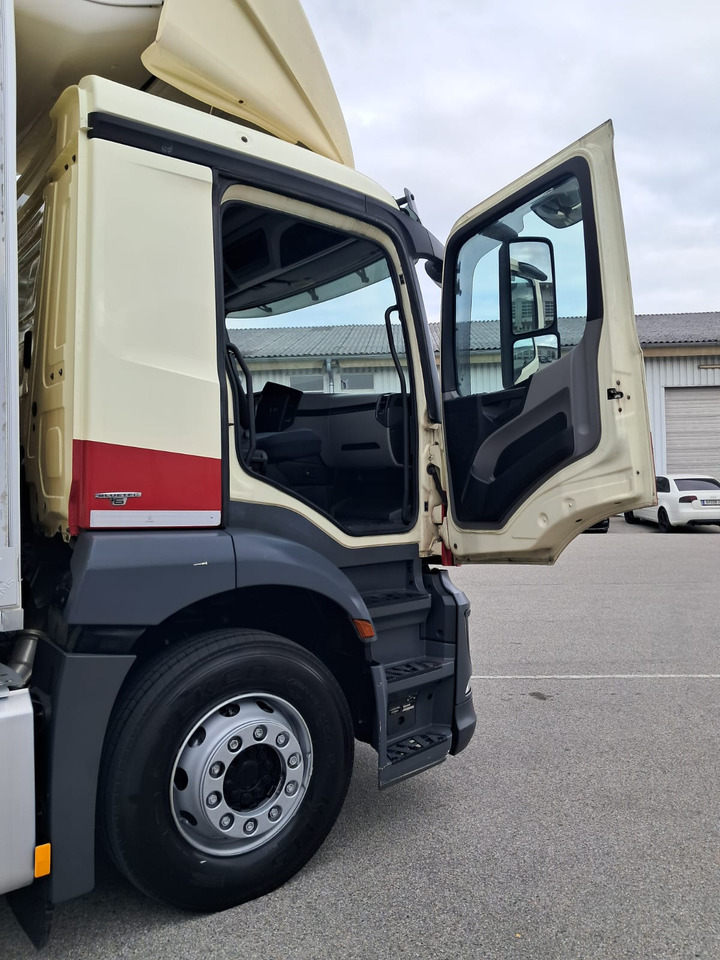 MERCEDES-BENZ Antos 1833 Kühlkoffer LBW | Standheizung | Euro 6 on lease MERCEDES-BENZ Antos 1833 Kühlkoffer LBW | Standheizung | Euro 6: picture 29