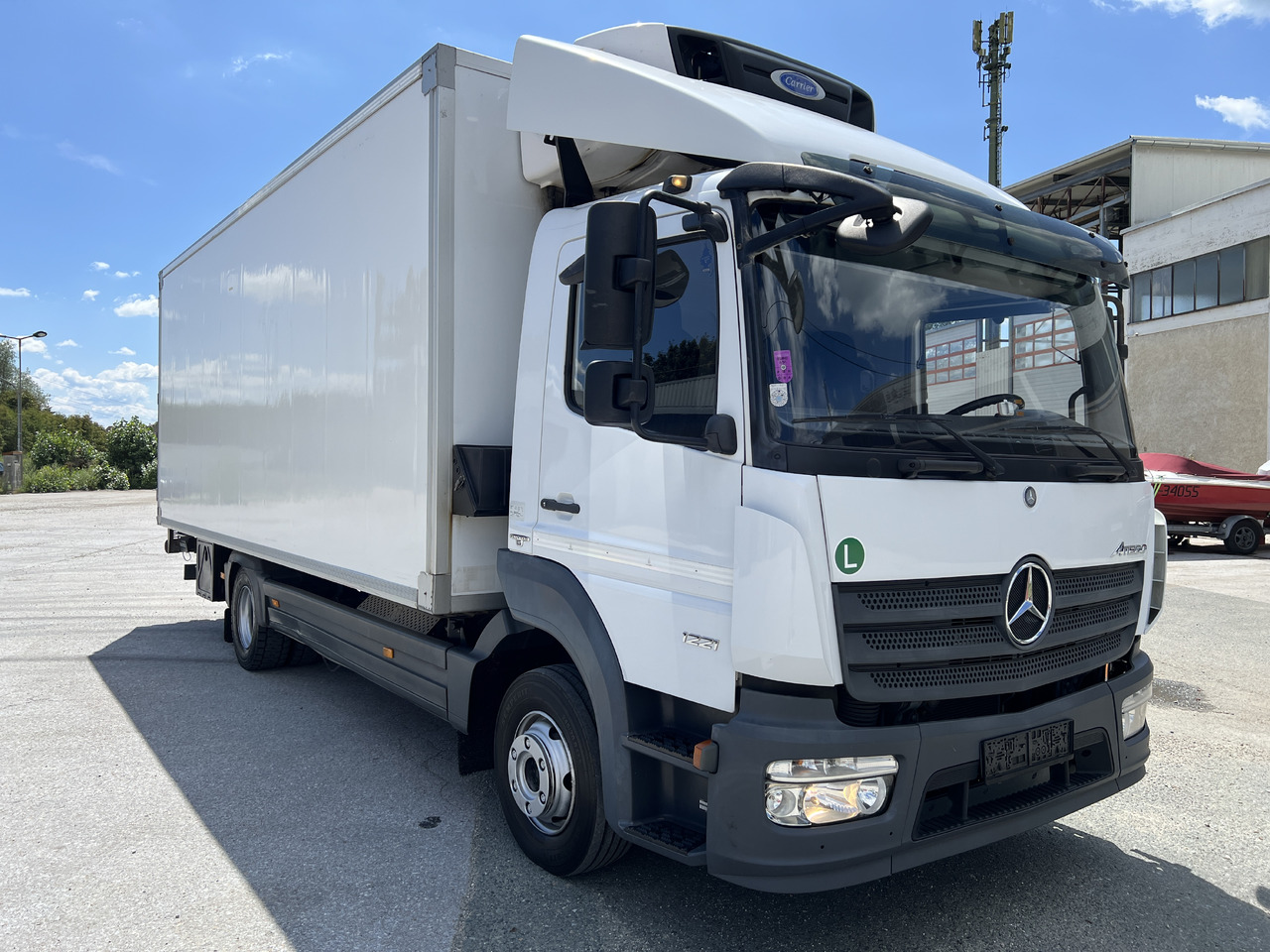 MERCEDES-BENZ Mercedes-Benz Atego 1221 Kühlkoffer mit LBW | EZ 2016 | | Klima | Tempomat | Diff. Hinterachse - Refrigerator truck: picture 2 MERCEDES-BENZ Mercedes-Benz Atego 1221 Kühlkoffer mit LBW | EZ 2016 | | Klima | Tempomat | Diff. Hinterachse - Refrigerator truck: picture 2