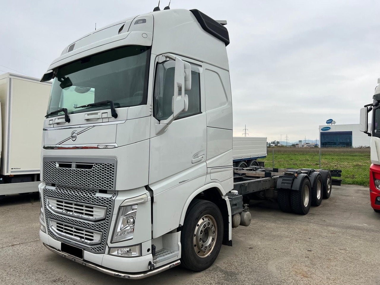 VOLVO FH 540 8x4 Fahrgestell - Cab chassis truck: picture 1 VOLVO FH 540 8x4 Fahrgestell - Cab chassis truck: picture 1