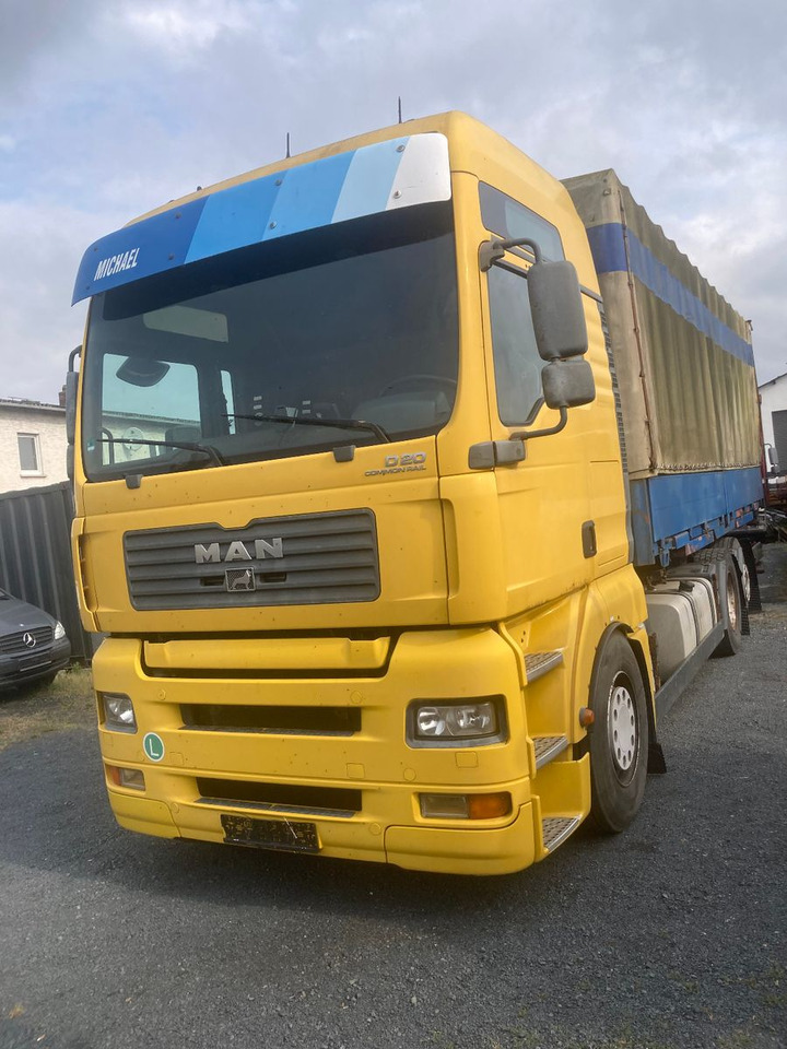 MAN TGA 26.430 FG 6x2 LL Mit EINER BRÜCKE - Container transporter/ Swap body truck: picture 3 MAN TGA 26.430 FG 6x2 LL Mit EINER BRÜCKE - Container transporter/ Swap body truck: picture 3