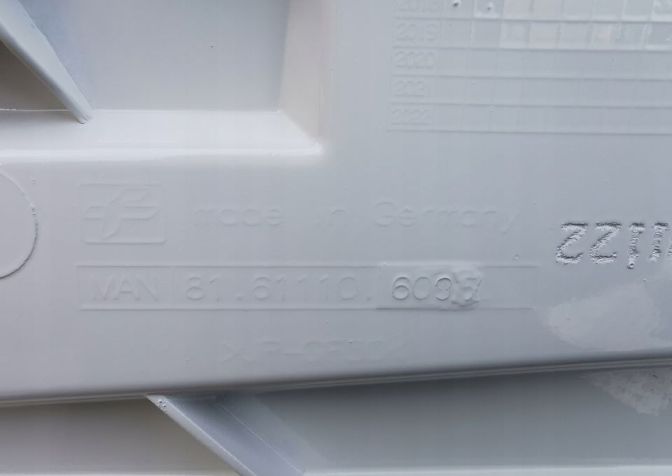 ATRAPA MASKA MAN TGX E6 RAL 9010 ORYGINAŁ - Hood for Truck: picture 5 ATRAPA MASKA MAN TGX E6 RAL 9010 ORYGINAŁ - Hood for Truck: picture 5