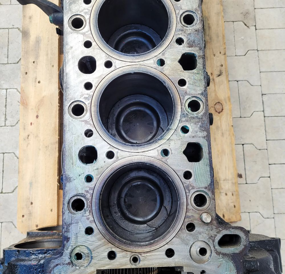 BLOK SILNIKA MERCEDES ACTROS MP4 EURO6 R471 09 - Engine for Truck: picture 5 BLOK SILNIKA MERCEDES ACTROS MP4 EURO6 R471 09 - Engine for Truck: picture 5