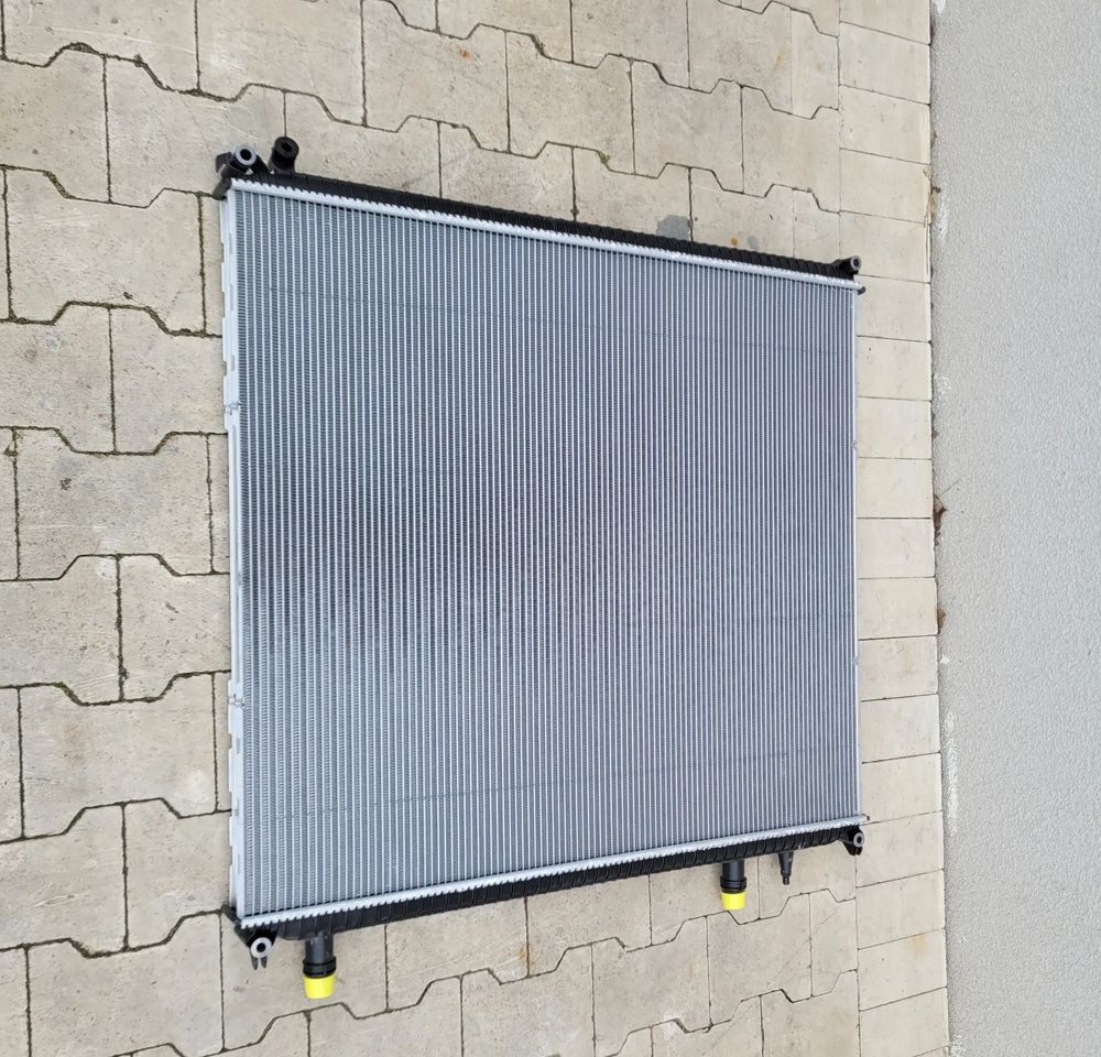 CHŁODNICA WODY MAN TGS E6 81.06101-6791 NOWY ORYGINAŁ - Radiator for Truck: picture 2 CHŁODNICA WODY MAN TGS E6 81.06101-6791 NOWY ORYGINAŁ - Radiator for Truck: picture 2