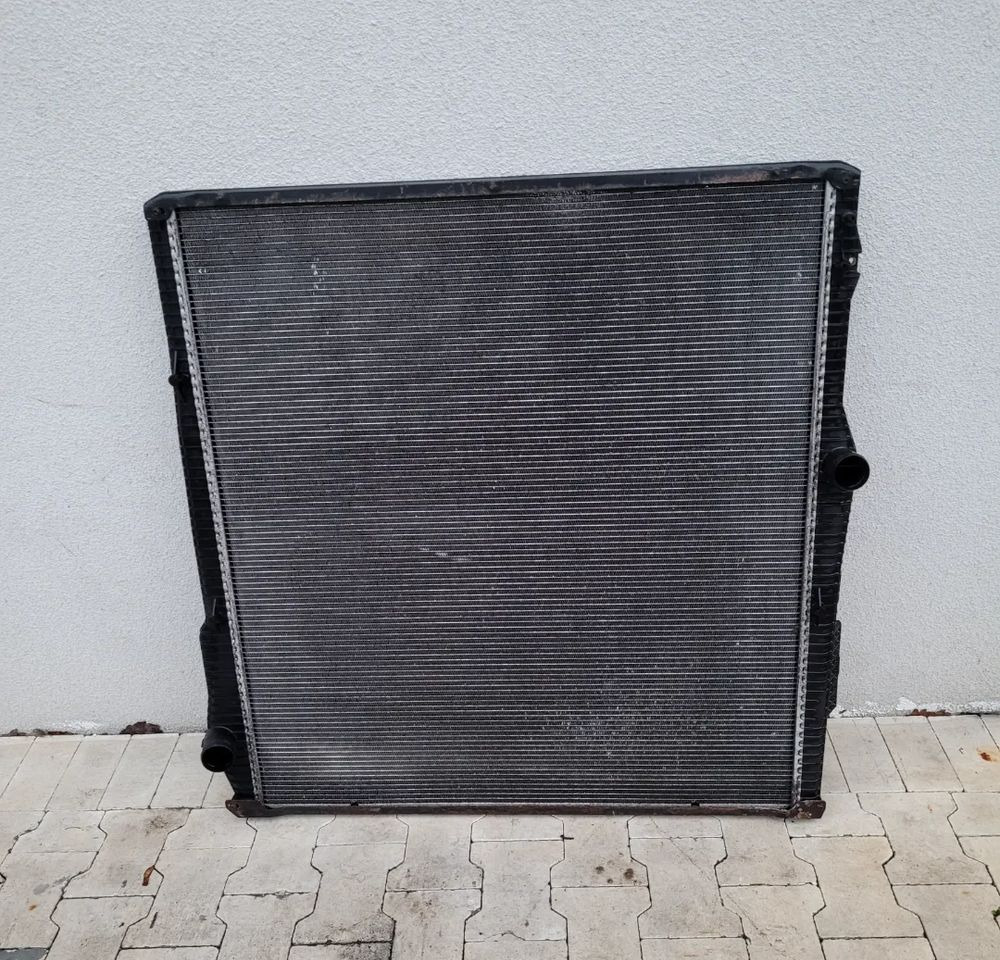 CHŁODNICA WODY SCANIA R 1781365 SZCZELNE ORYGINAŁ - Radiator for Truck: picture 1 CHŁODNICA WODY SCANIA R 1781365 SZCZELNE ORYGINAŁ - Radiator for Truck: picture 1