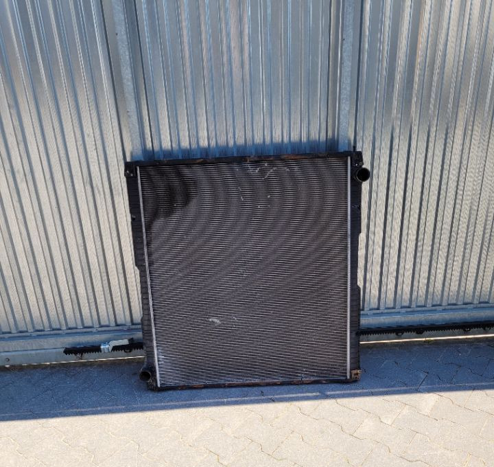 CHLODNICA WODY SCANIA R 1784616 ORYGINAŁ SZCZELNA - Radiator for Truck: picture 1 CHLODNICA WODY SCANIA R 1784616 ORYGINAŁ SZCZELNA - Radiator for Truck: picture 1