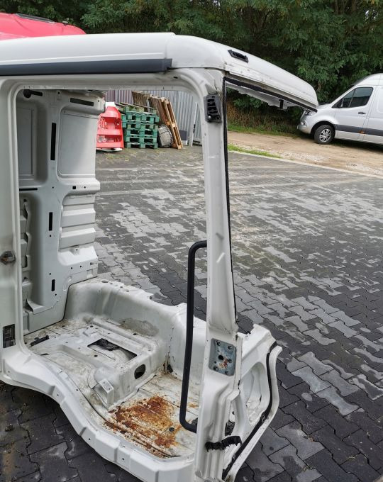 CWIARA BOK KABINY MAN TGM TGL - Cab and interior for Truck: picture 3 CWIARA BOK KABINY MAN TGM TGL - Cab and interior for Truck: picture 3