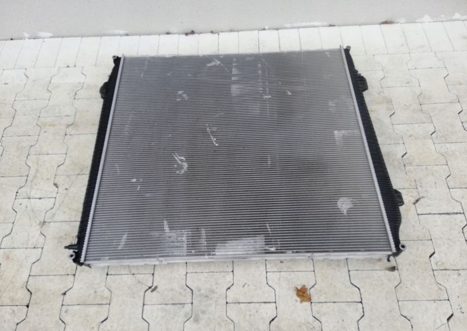 Chłodnica wody MAN TGX EURO6 Mahle - Radiator for Truck: picture 2 Chłodnica wody MAN TGX EURO6 Mahle - Radiator for Truck: picture 2