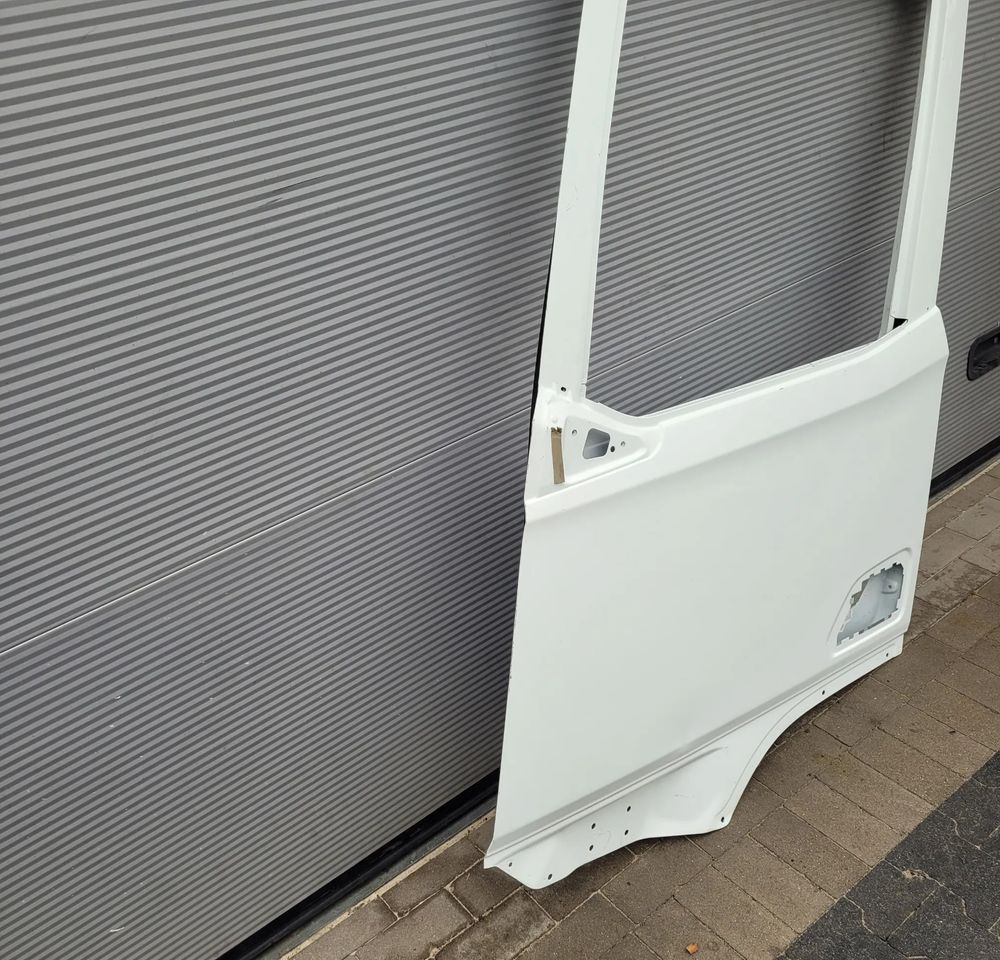 DRZWI DAF XG XG XF NM.LEWE ORYGINAŁ NIEMALOWANE CHWALIM116 - Door and parts for Truck: picture 2 DRZWI DAF XG XG XF NM.LEWE ORYGINAŁ NIEMALOWANE CHWALIM116 - Door and parts for Truck: picture 2