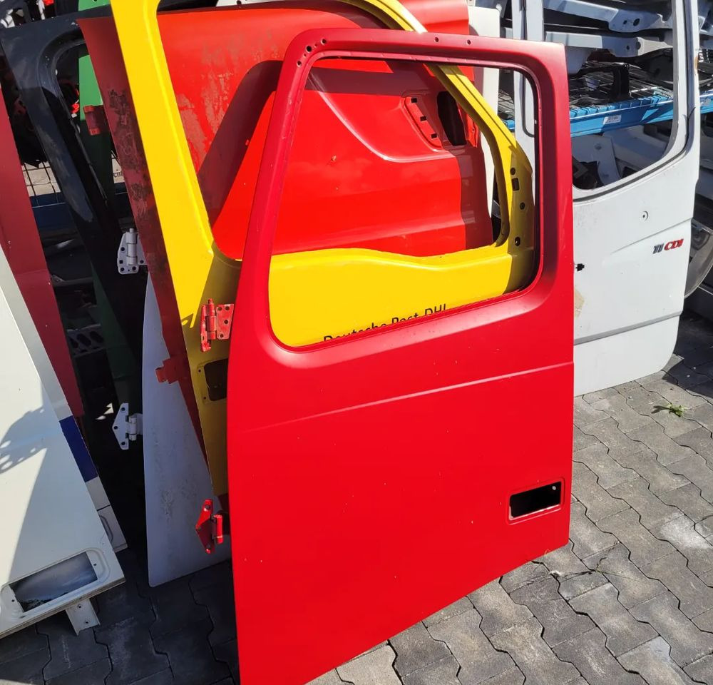 DRZWI LEWE VOLVO FH13 ORYGINAŁ - Door and parts for Truck: picture 1 DRZWI LEWE VOLVO FH13 ORYGINAŁ - Door and parts for Truck: picture 1