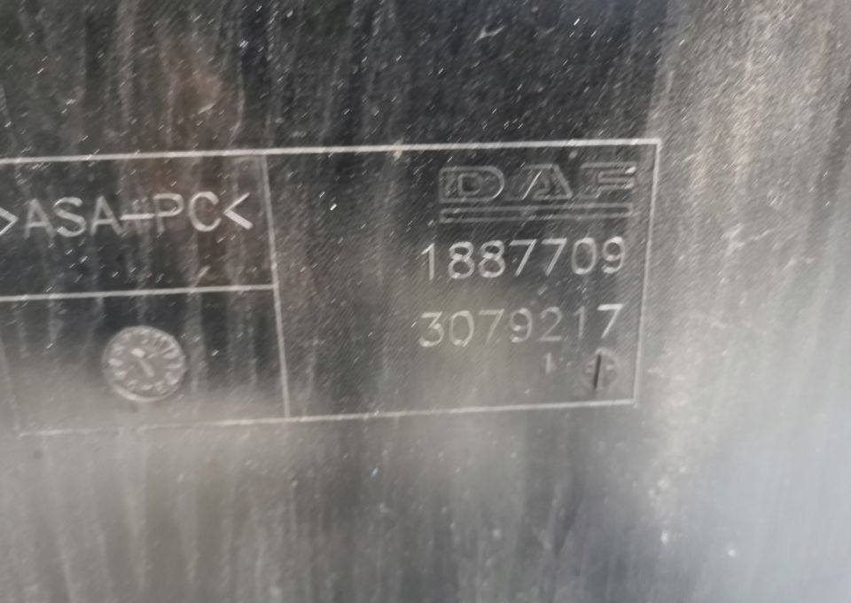 GRILL ATRAPA DAF XF 106 lift ORYGINAŁ 1887709 - Grill for Truck: picture 5 GRILL ATRAPA DAF XF 106 lift ORYGINAŁ 1887709 - Grill for Truck: picture 5