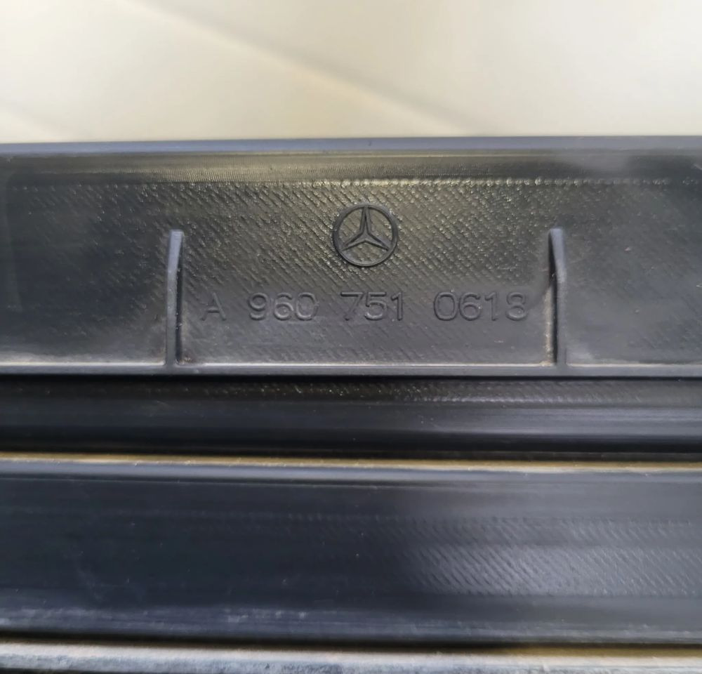 GRILL ATRAPA MERCEDES ACTROS AROX A9607510618 - Grill for Truck: picture 3 GRILL ATRAPA MERCEDES ACTROS AROX A9607510618 - Grill for Truck: picture 3