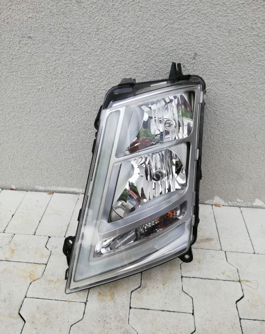 LAMPA VOLVO FH4 FH 4 FM LH ORYGINAŁ - Headlight: picture 1 LAMPA VOLVO FH4 FH 4 FM LH ORYGINAŁ - Headlight: picture 1