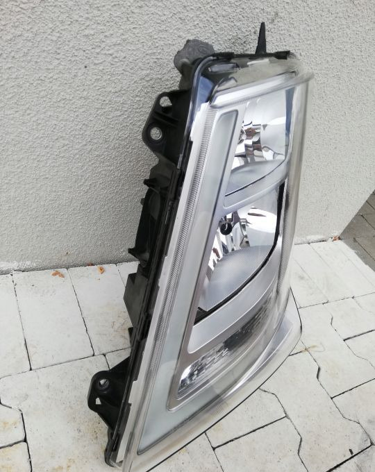 LAMPA VOLVO FH4 FH 4 FM LH ORYGINAŁ - Headlight: picture 2 LAMPA VOLVO FH4 FH 4 FM LH ORYGINAŁ - Headlight: picture 2