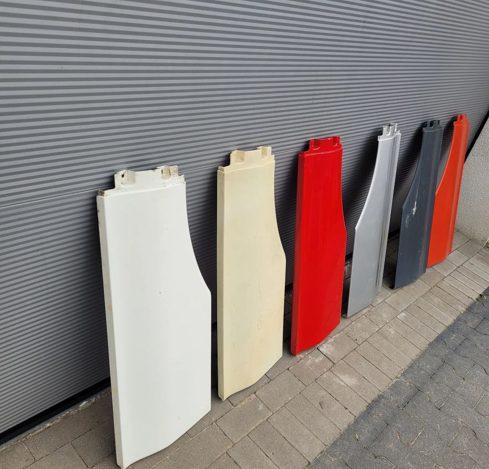 MASKOWNICA PRZEDŁUŻENIE STOPNICY MAN TGX TGA ORYGINAŁ CHWALIM116 - Body and exterior for Truck: picture 2 MASKOWNICA PRZEDŁUŻENIE STOPNICY MAN TGX TGA ORYGINAŁ CHWALIM116 - Body and exterior for Truck: picture 2