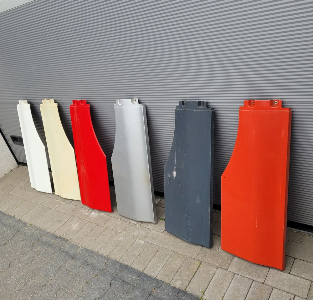 MASKOWNICA PRZEDŁUŻENIE STOPNICY MAN TGX TGA ORYGINAŁ CHWALIM116 - Body and exterior for Truck: picture 3 MASKOWNICA PRZEDŁUŻENIE STOPNICY MAN TGX TGA ORYGINAŁ CHWALIM116 - Body and exterior for Truck: picture 3