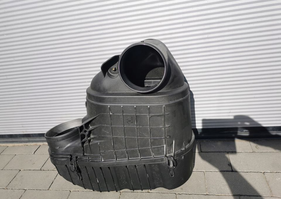 Obudowa filtra powietrza iveco eurocargo 580155845 - Air filter: picture 1 Obudowa filtra powietrza iveco eurocargo 580155845 - Air filter: picture 1