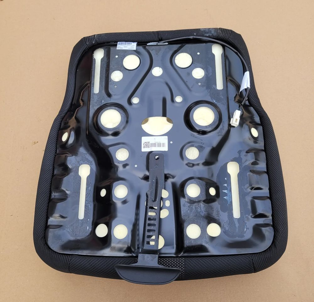 SIEDZISKO FOTELA DAF XF XG ORYGINAŁ CHWALIM116 - Seat for Truck: picture 2 SIEDZISKO FOTELA DAF XF XG ORYGINAŁ CHWALIM116 - Seat for Truck: picture 2