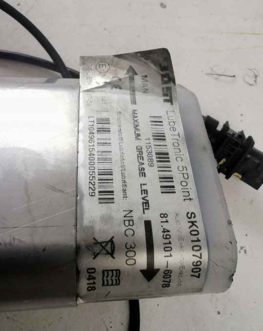 SMAROWANIE SIODŁA JOST MAN TGX TGS 81.49101-6078 - Fifth wheel coupling for Truck: picture 2 SMAROWANIE SIODŁA JOST MAN TGX TGS 81.49101-6078 - Fifth wheel coupling for Truck: picture 2