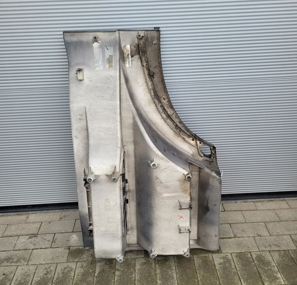 STOPNICA MERCEDES ACTROS MP4 ORYGINAŁ PRAWA CHWALIM116 - Footstep for Truck: picture 5 STOPNICA MERCEDES ACTROS MP4 ORYGINAŁ PRAWA CHWALIM116 - Footstep for Truck: picture 5