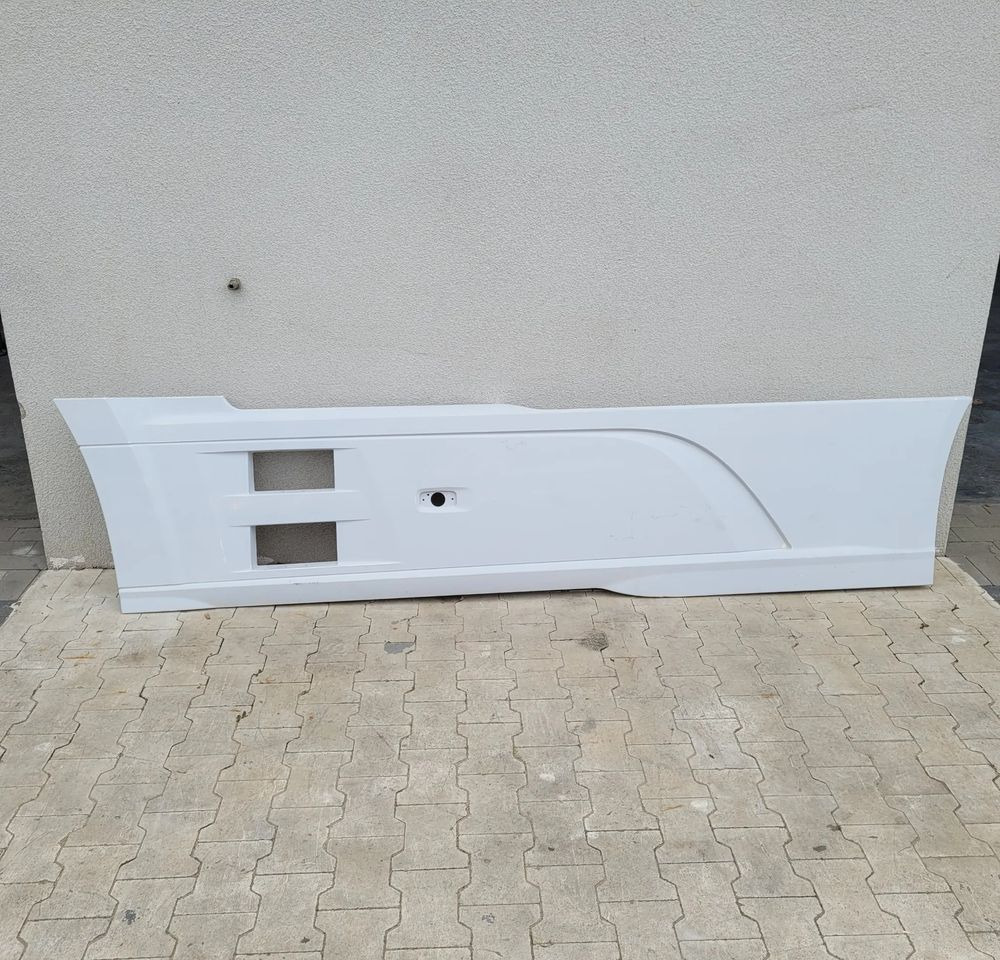 ZABUDOWA MIEDZYOSIOWA DAF XF 106 NOWY ORYGINAŁ 2123054 - Body and exterior for Truck: picture 1 ZABUDOWA MIEDZYOSIOWA DAF XF 106 NOWY ORYGINAŁ 2123054 - Body and exterior for Truck: picture 1