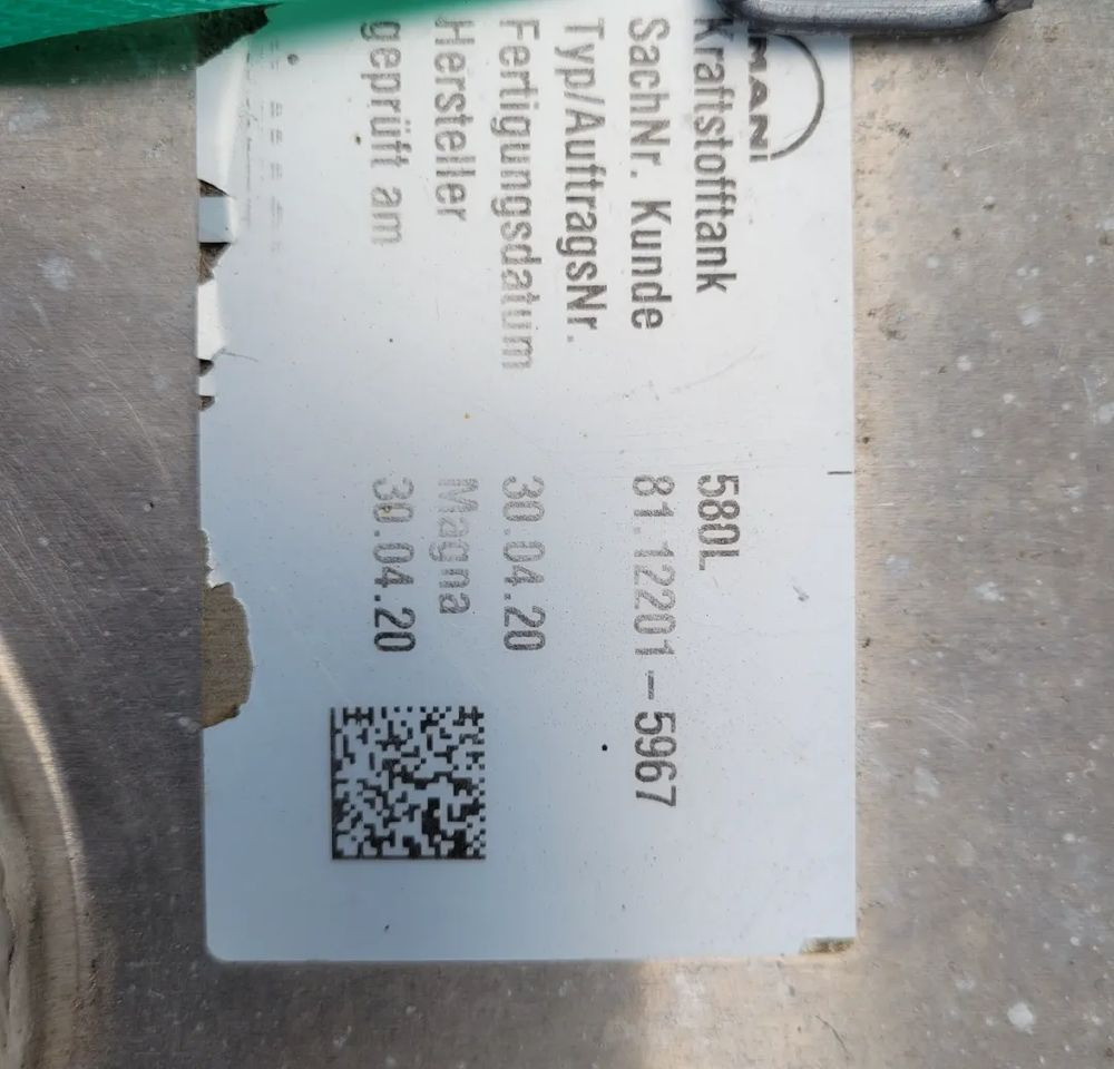 ZBIORNIK PALIWA MAN TGX 580L LIFT 130X70X70 - Fuel tank for Truck: picture 4 ZBIORNIK PALIWA MAN TGX 580L LIFT 130X70X70 - Fuel tank for Truck: picture 4