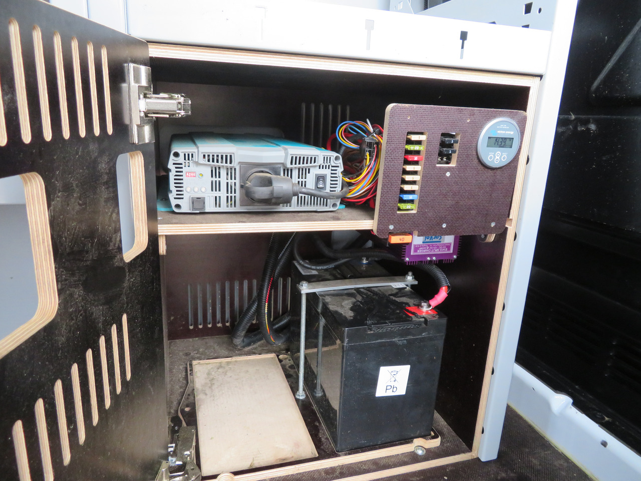 Ford Transit 2.0TDCi - L2H2 on lease Ford Transit 2.0TDCi - L2H2: picture 12