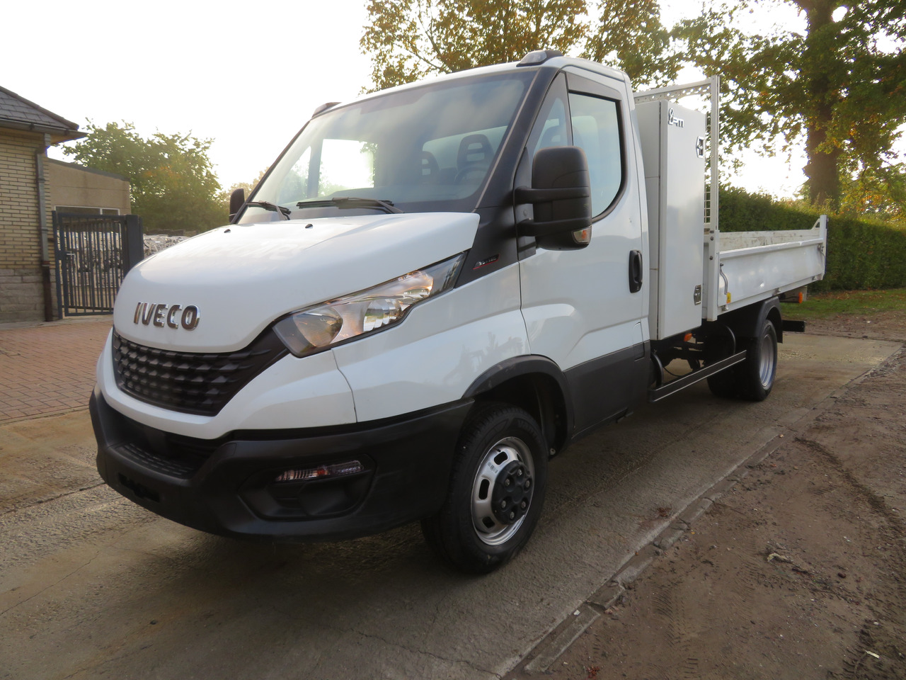 Iveco Daily 35C16 3.0 - L3 - Kipper - Tipper van: picture 3 Iveco Daily 35C16 3.0 - L3 - Kipper - Tipper van: picture 3