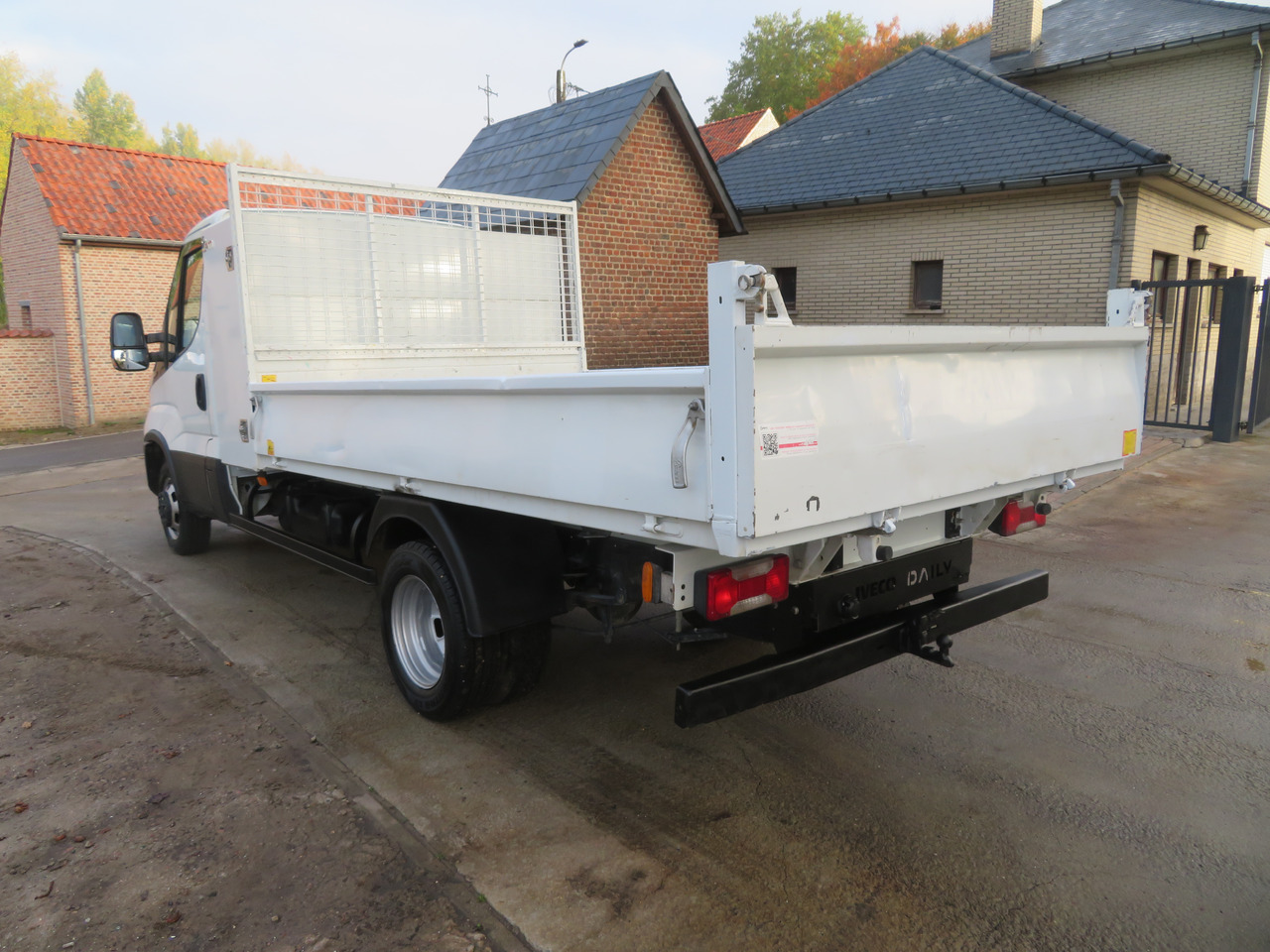 Iveco Daily 35C16 3.0 - L3 - Kipper - Tipper van: picture 5 Iveco Daily 35C16 3.0 - L3 - Kipper - Tipper van: picture 5