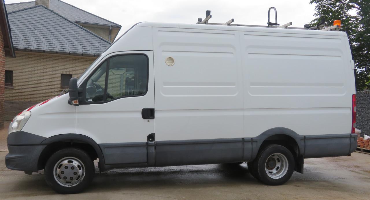 Iveco Daily 50C15 - 4X2 - Panel van: picture 4 Iveco Daily 50C15 - 4X2 - Panel van: picture 4