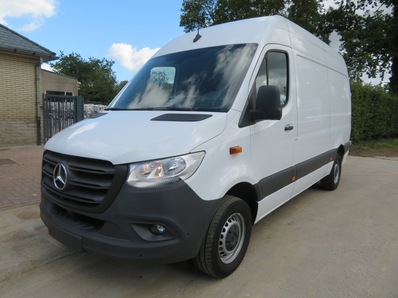 Mercedes-Benz Sprinter 317cdi - A2H2 - Panel van: picture 3 Mercedes-Benz Sprinter 317cdi - A2H2 - Panel van: picture 3