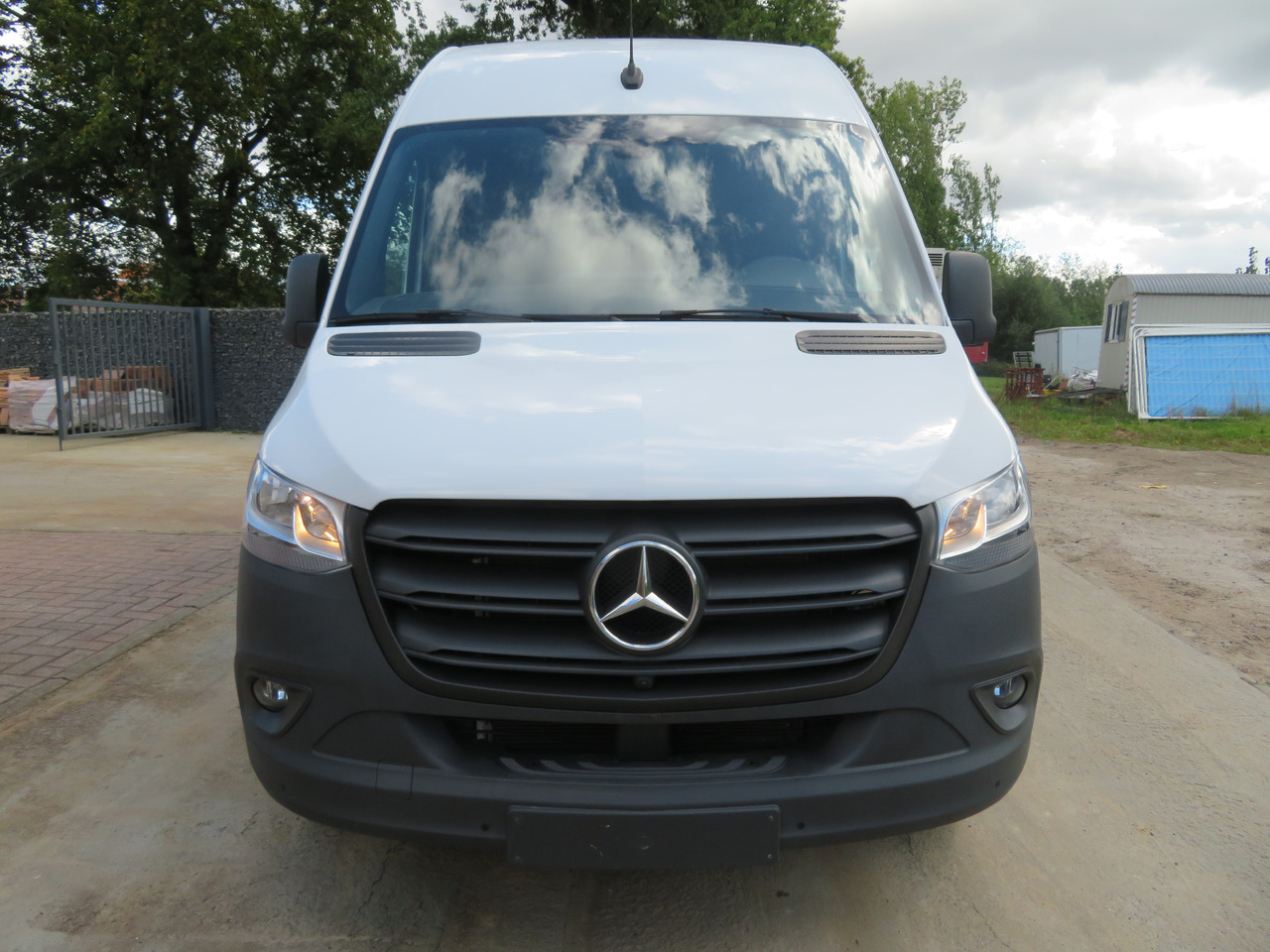 Mercedes-Benz Sprinter 317cdi - A2H2 - Panel van: picture 2 Mercedes-Benz Sprinter 317cdi - A2H2 - Panel van: picture 2