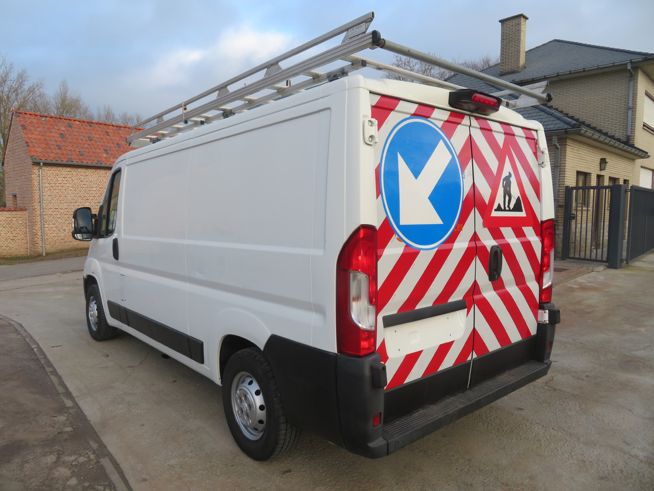 Peugeot Boxer 2.0 BlueHDI L2H1 - Small van: picture 5 Peugeot Boxer 2.0 BlueHDI L2H1 - Small van: picture 5