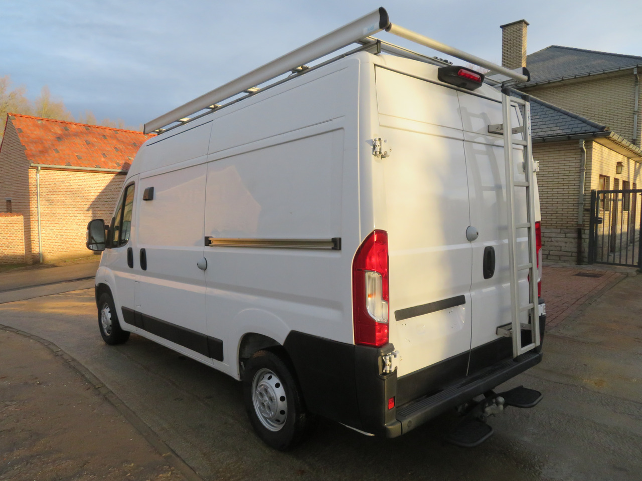 Peugeot Boxer 2.2 BlueHDI L2H2 dubbel schuifdeur - Panel van: picture 5 Peugeot Boxer 2.2 BlueHDI L2H2 dubbel schuifdeur - Panel van: picture 5