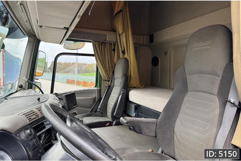 Crane truck DAF CF 85.410 SC, Euro 5, 8x2 / Hiab 422 EP5 + Radio / 5x extendable: picture 9 Crane truck DAF CF 85.410 SC, Euro 5, 8x2 / Hiab 422 EP5 + Radio / 5x extendable: picture 9
