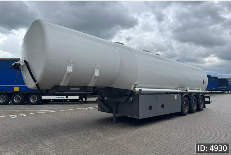 Hendricks TSA42 / Fuel tanker / 50.500L / 5 Comp / ADR - Tank semi-trailer: picture 1 Hendricks TSA42 / Fuel tanker / 50.500L / 5 Comp / ADR - Tank semi-trailer: picture 1