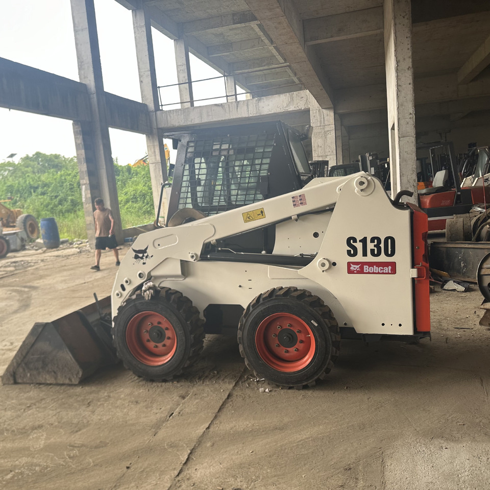 BOBCAT S130 Skid Steer Loader Click for Discount - Skid steer loader: picture 4 BOBCAT S130 Skid Steer Loader Click for Discount - Skid steer loader: picture 4
