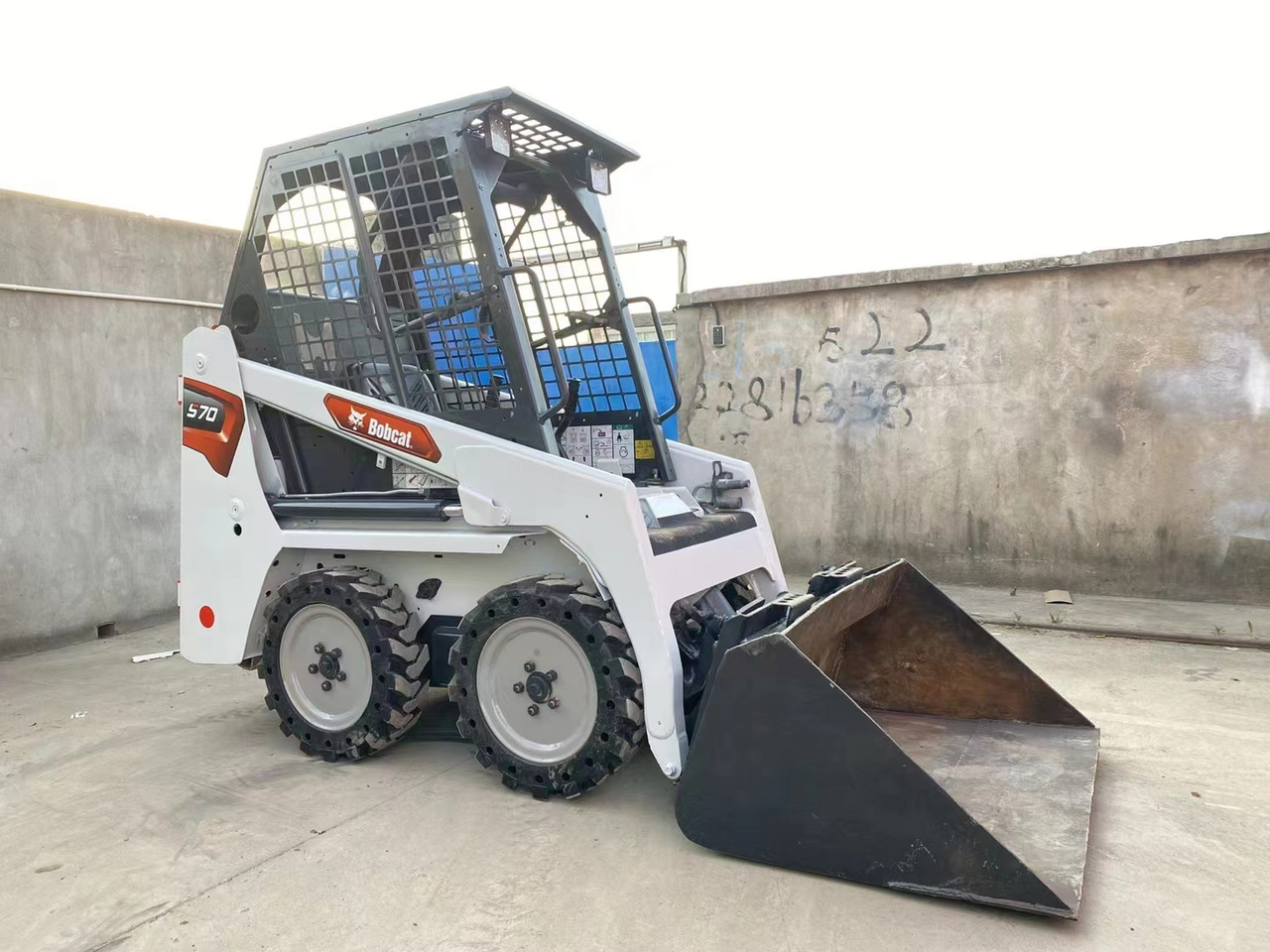 BOBCAT S70 Skid Steer Loader Click for Discount - Skid steer loader: picture 4 BOBCAT S70 Skid Steer Loader Click for Discount - Skid steer loader: picture 4