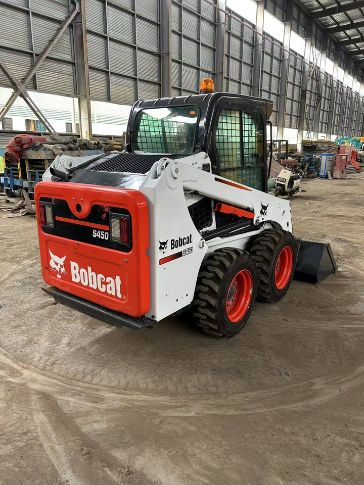 BOBCAT Skid Steer Loader S450 - Skid steer loader: picture 1 BOBCAT Skid Steer Loader S450 - Skid steer loader: picture 1