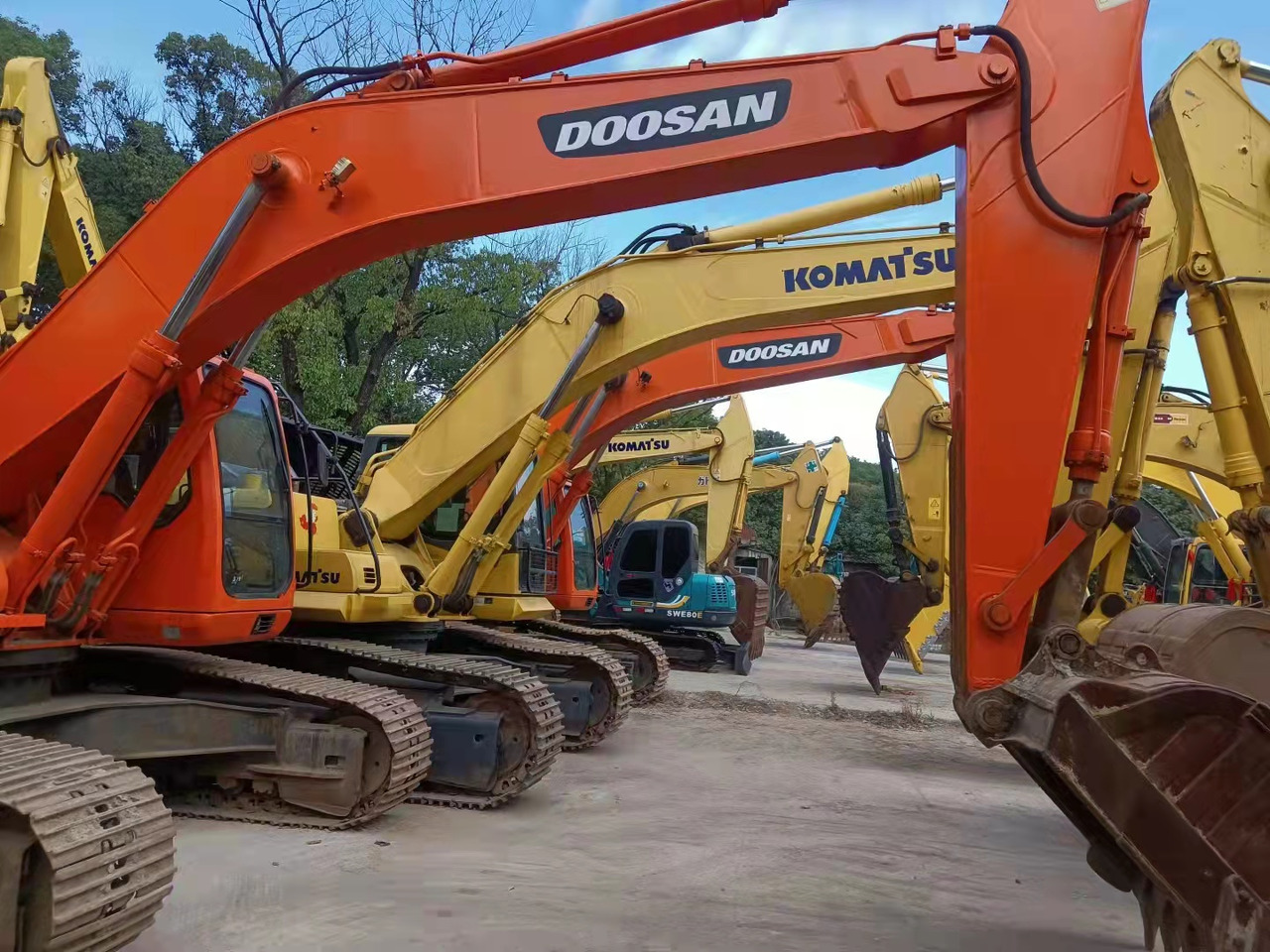 DOOSAN DH300LC-7 - Crawler excavator: picture 1 DOOSAN DH300LC-7 - Crawler excavator: picture 1