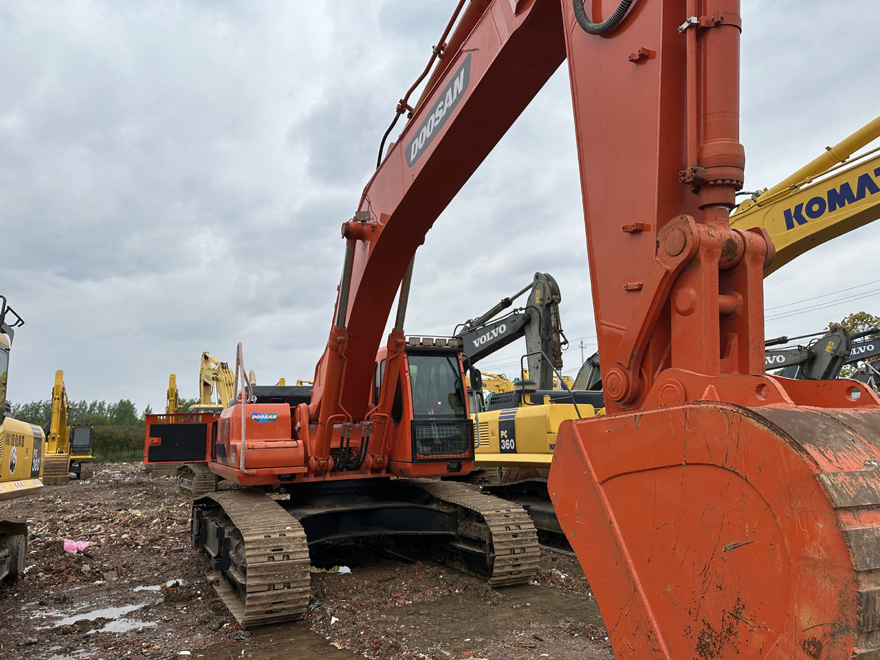 DOOSAN DH420-7 Crawler excavator 40T - Crawler excavator: picture 1 DOOSAN DH420-7 Crawler excavator 40T - Crawler excavator: picture 1