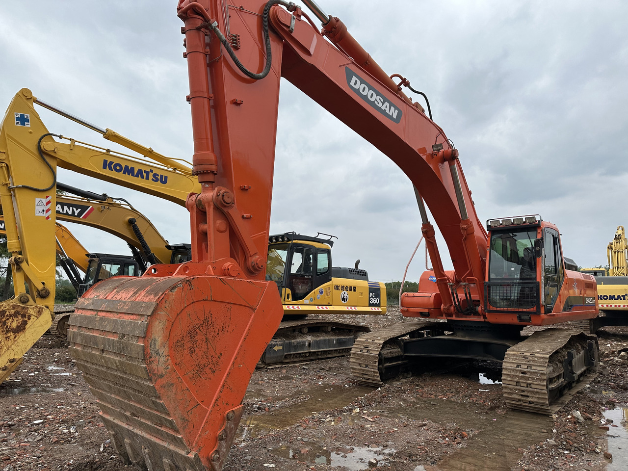 DOOSAN DH420LC-7 Crawler Excavator - Crawler excavator: picture 1 DOOSAN DH420LC-7 Crawler Excavator - Crawler excavator: picture 1