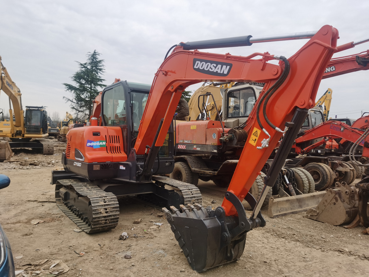 DOOSAN DX60 - Crawler excavator: picture 3 DOOSAN DX60 - Crawler excavator: picture 3