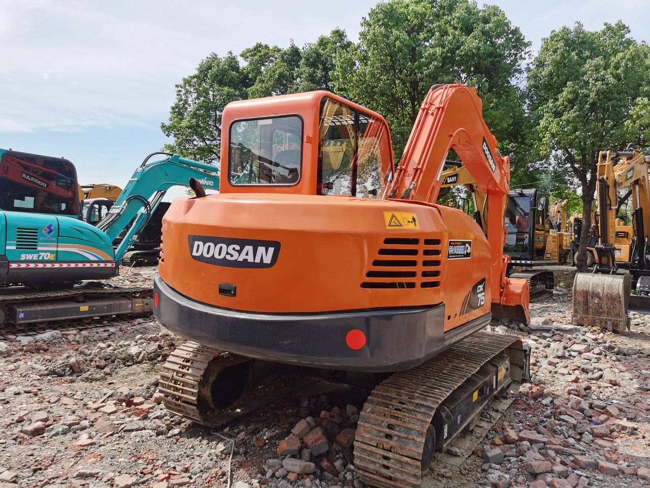 DOOSAN DX75 - Crawler excavator: picture 3 DOOSAN DX75 - Crawler excavator: picture 3