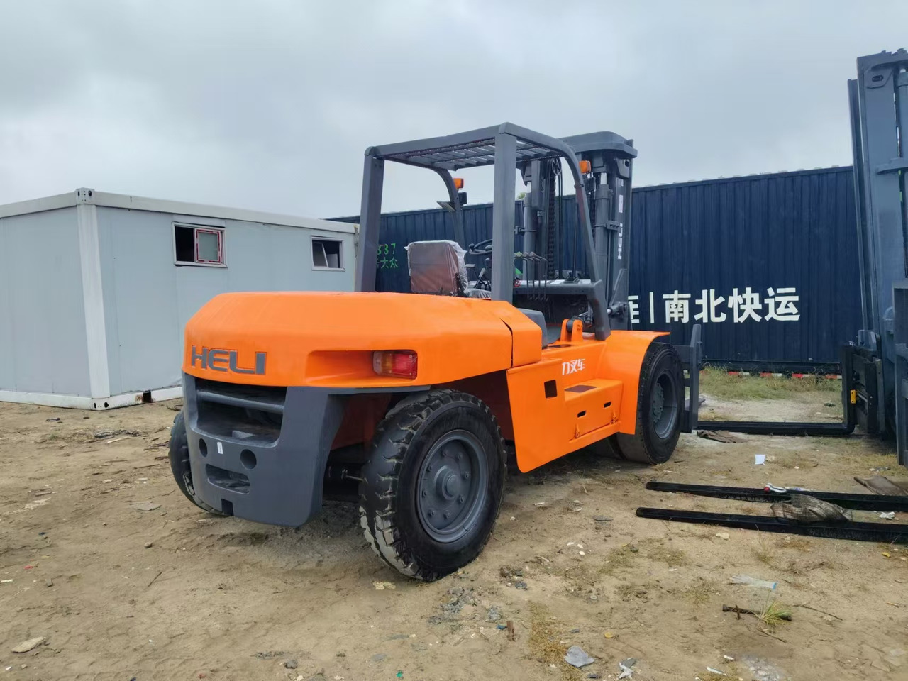 HELI Forklift 10 ton Click for Discount - Forklift: picture 2 HELI Forklift 10 ton Click for Discount - Forklift: picture 2