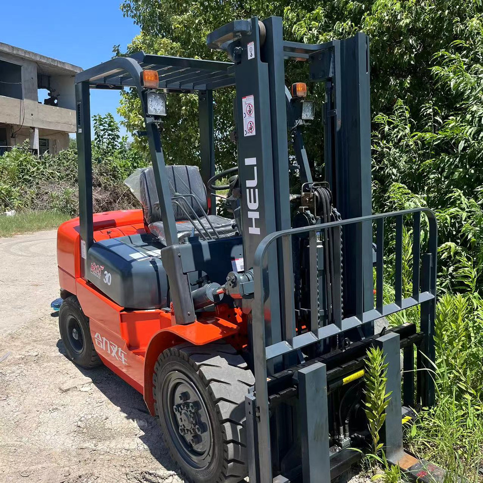 HELI Forklift 3 ton Click Here for Discount - Diesel forklift: picture 3 HELI Forklift 3 ton Click Here for Discount - Diesel forklift: picture 3